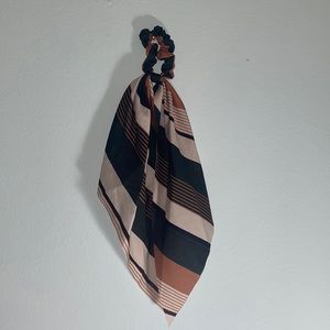 Green Striped Scrunchie Scarf